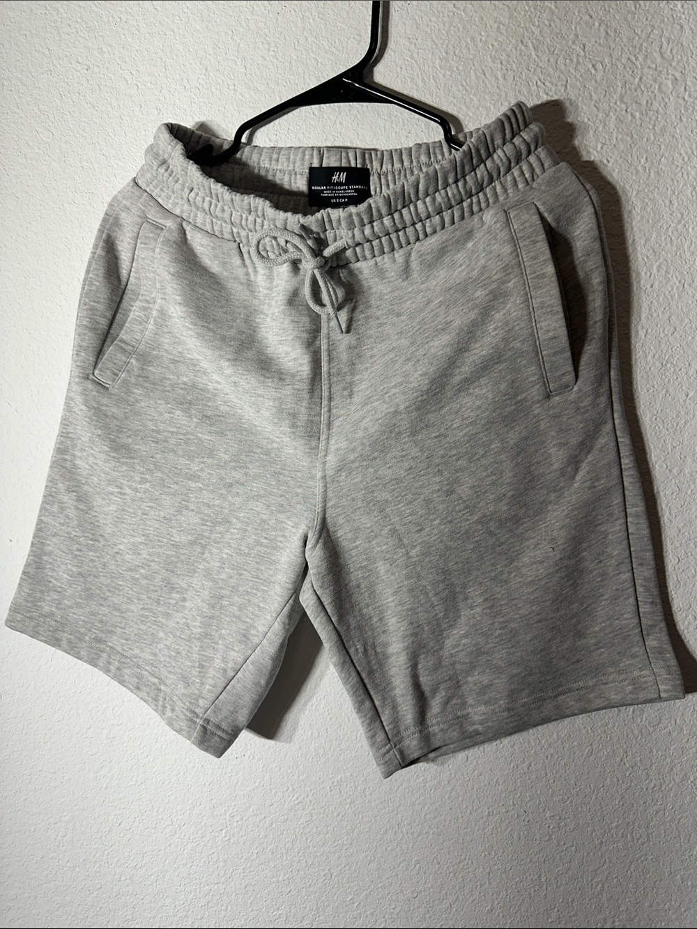 Brand New H&M Men's Light Gray Sweatshorts with Drawstring